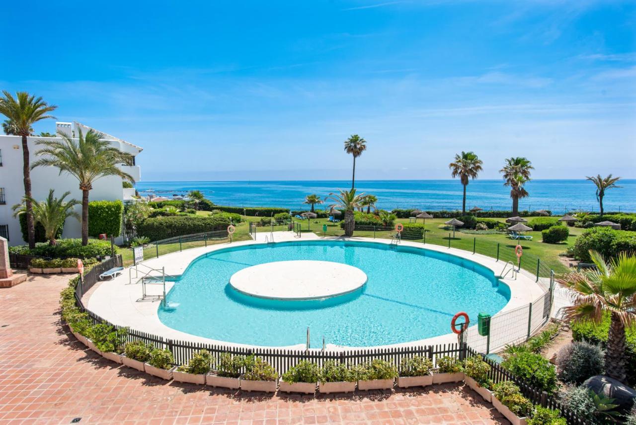Frontline Beach Apartment Miraflores Sitio de Calahonda Eksteriør billede