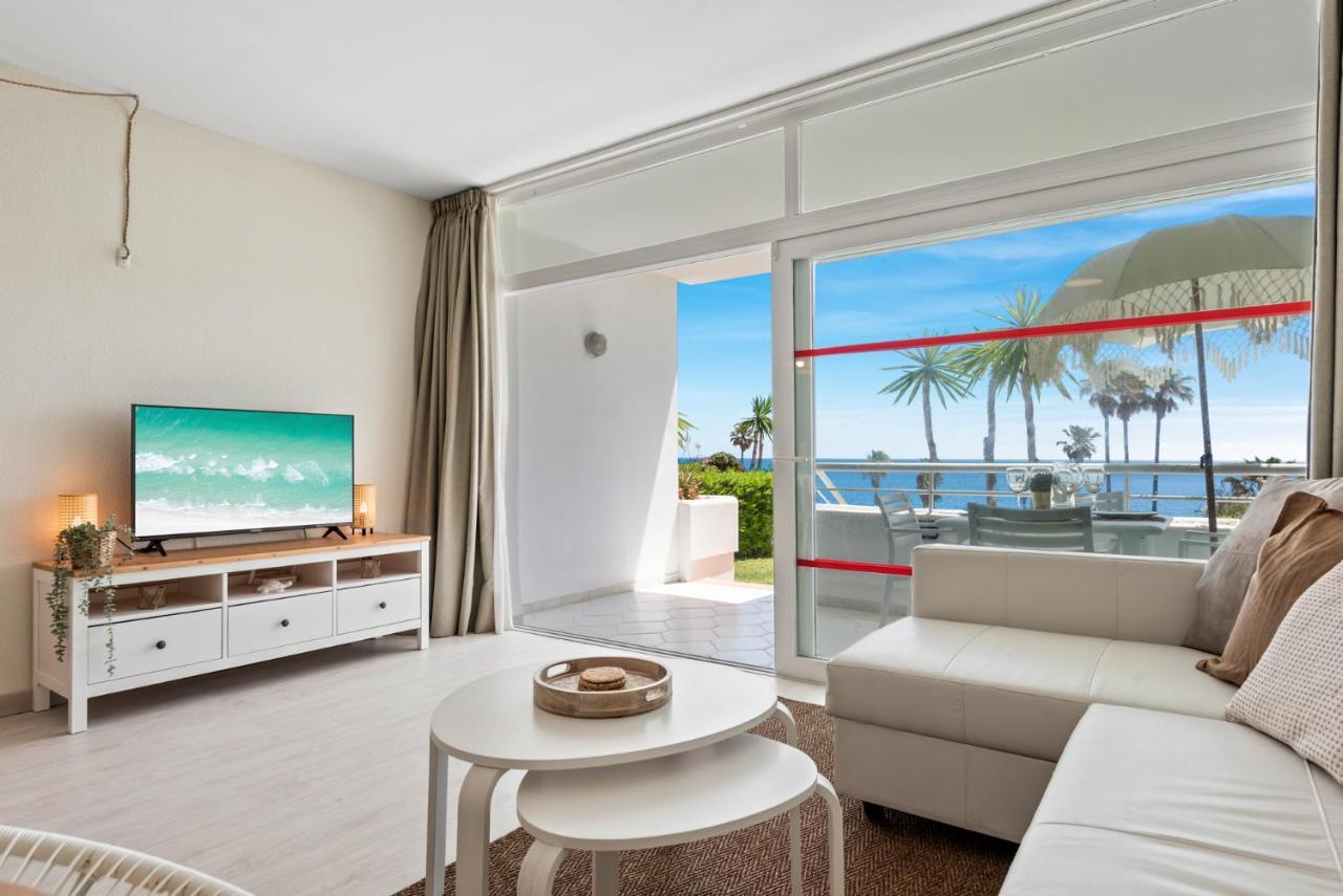 Frontline Beach Apartment Miraflores Sitio de Calahonda Eksteriør billede