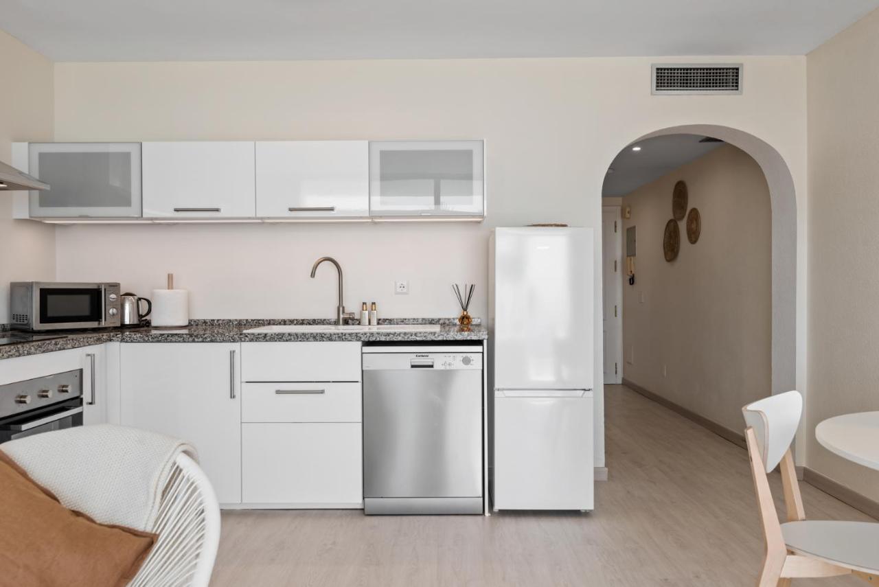 Frontline Beach Apartment Miraflores Sitio de Calahonda Eksteriør billede