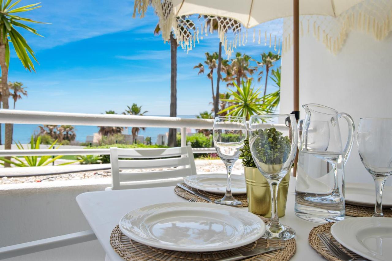 Frontline Beach Apartment Miraflores Sitio de Calahonda Eksteriør billede