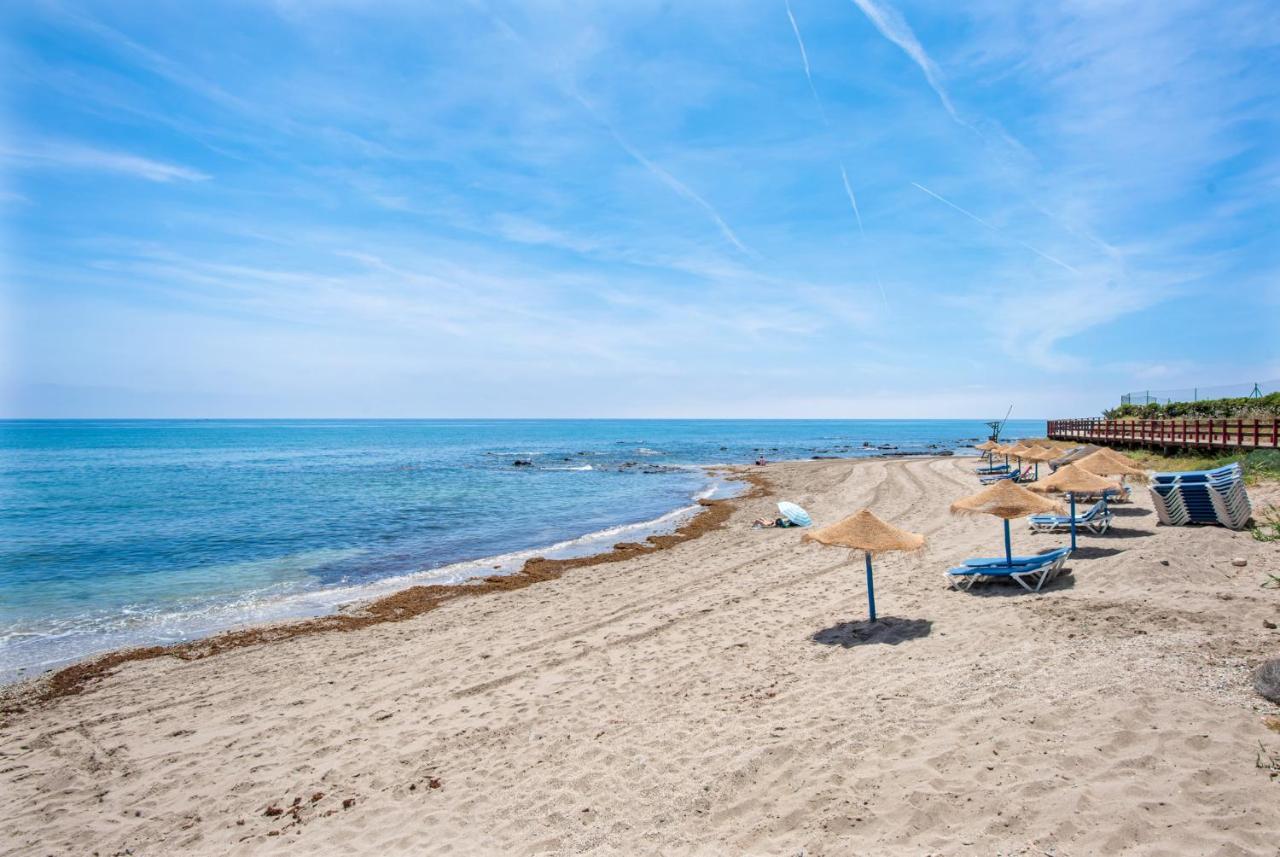 Frontline Beach Apartment Miraflores Sitio de Calahonda Eksteriør billede