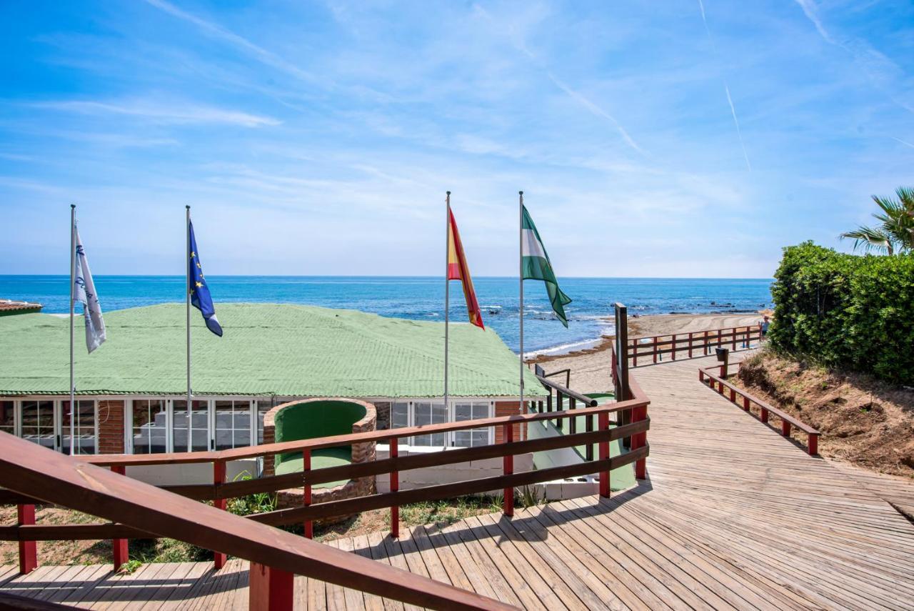 Frontline Beach Apartment Miraflores Sitio de Calahonda Eksteriør billede