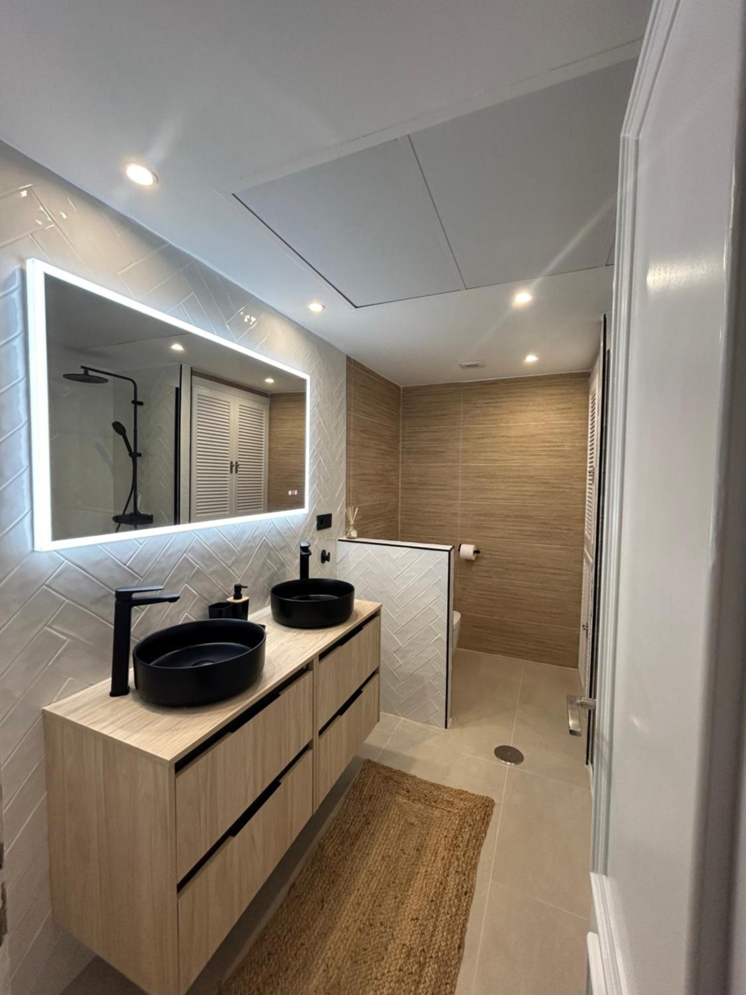 Frontline Beach Apartment Miraflores Sitio de Calahonda Eksteriør billede