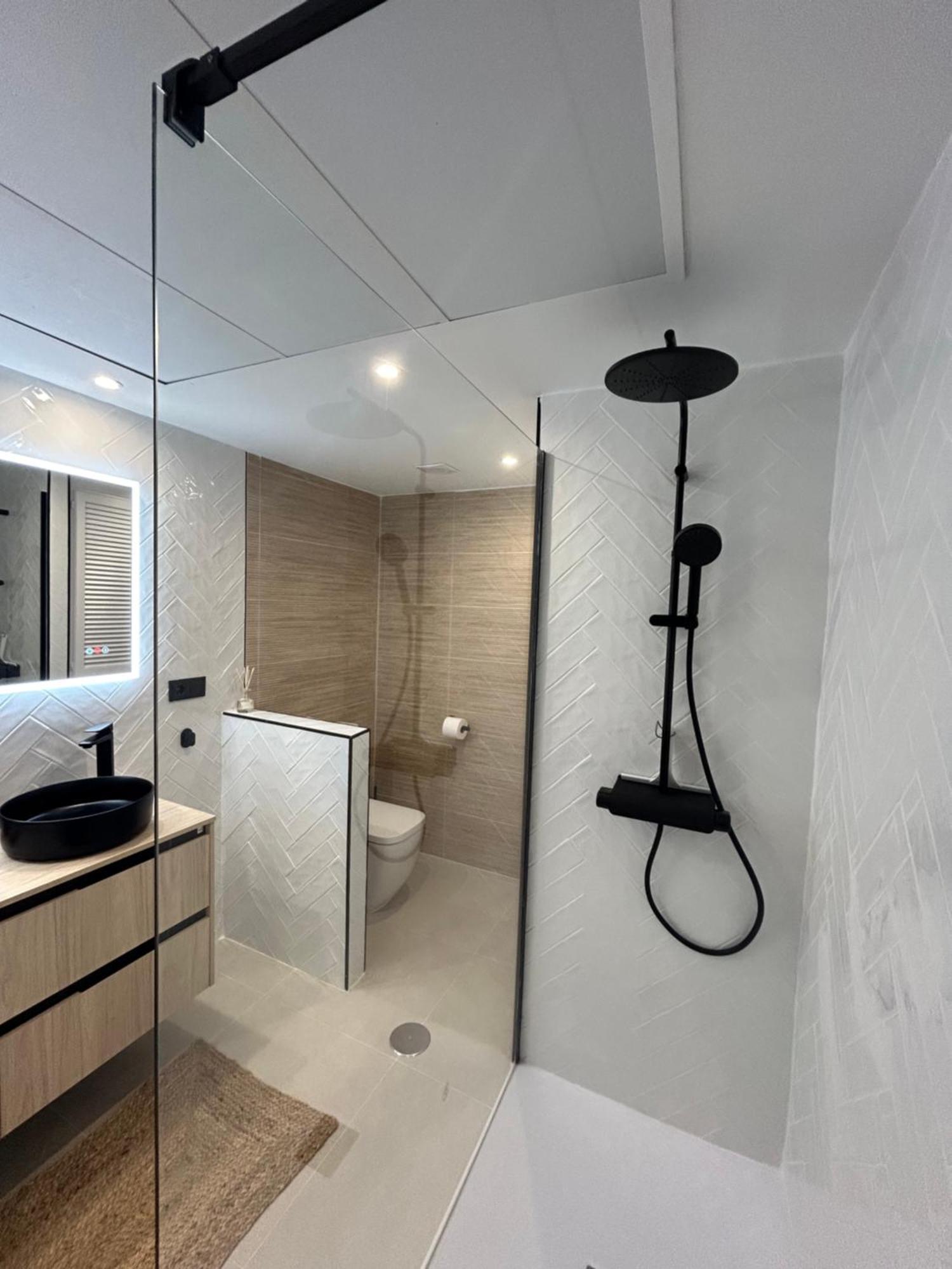 Frontline Beach Apartment Miraflores Sitio de Calahonda Eksteriør billede